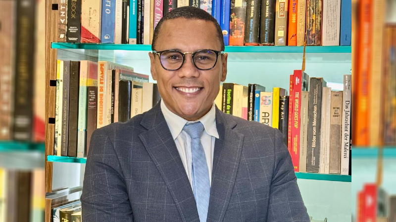Francisco Medina, docente da graduação e pós-graduação em Direito da Unifor, lança livro que propõe soluções jurídicas para os desafios da concorrência no mercado digital brasileiro (Foto: Arquivo pessoal)