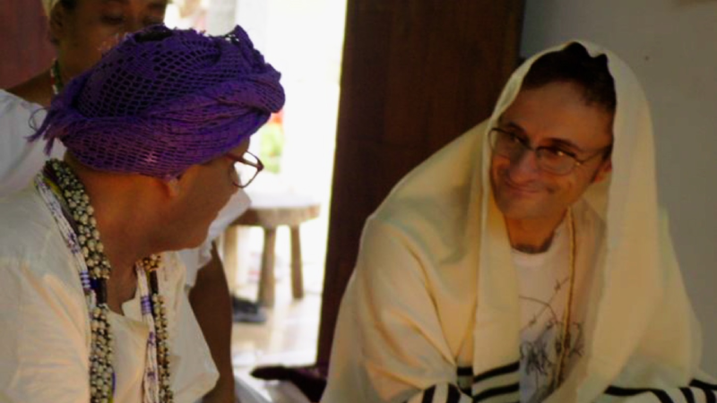 O diretor do documentário, Alex Minkin, é considerado uma espécie de embaixador da cultura brasileira no mundo judaico (Foto: Divulgação)
