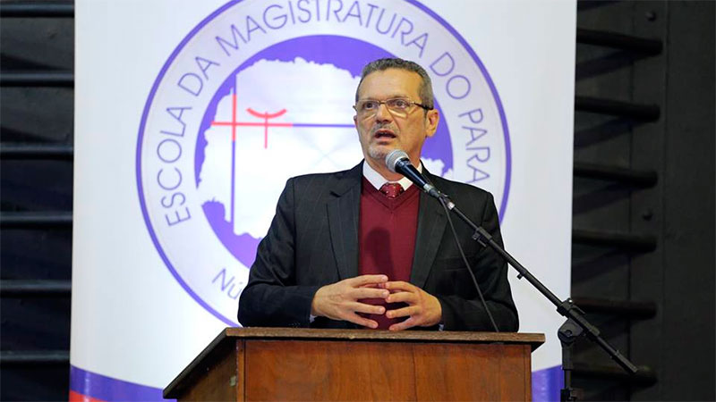 Professor Martônio Mont’Alverne, procurador do Município de Fortaleza e coordenador da Área de Direito na Capes entre os anos de 2011 a 2014 (Foto: Congresso Internacional de Ciência Jurídica/Faculdades Londrina)