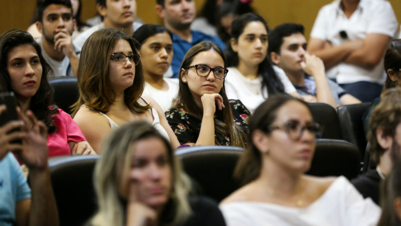 Evento é destinado aos estudantes dos cursos de Administração, Economia, Comércio Exterior e Ciências Contábeis. (Foto: Ares Soares).