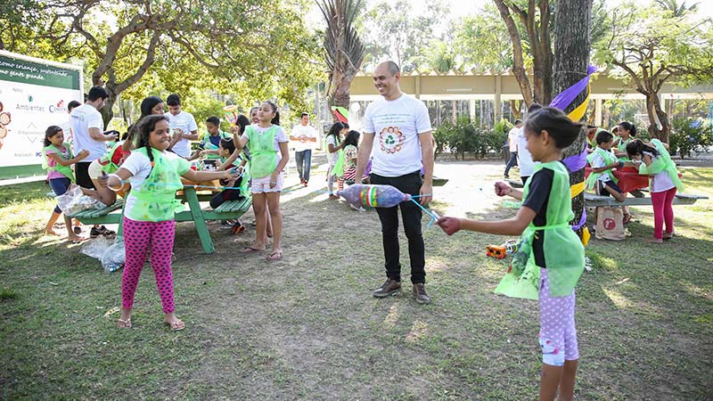 Universidade de Fortaleza realiza anualmente o evento Semana do Meio Ambiente, com o objetivo de conscientizar a comunidade sobre a importância de preservar os diferentes tipos de ecossistemas. (foto: Ares Soares)