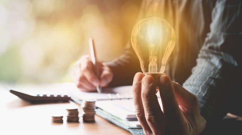 Entre as opções estão contabilidade básica para pequenos empreendedores e empreendedorismo e gestão de negócios (Foto: Getty Images)