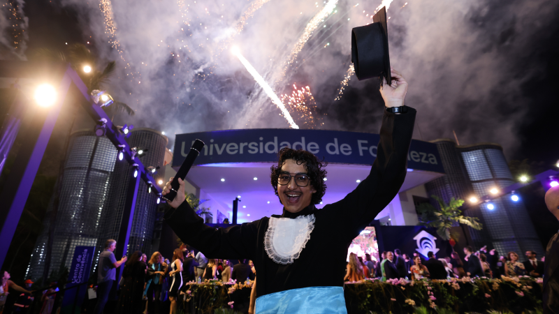 O evento marca o encerramento de um importante ciclo na vida dos estudantes de graduação e pós-graduação (Foto: Ares Soares)