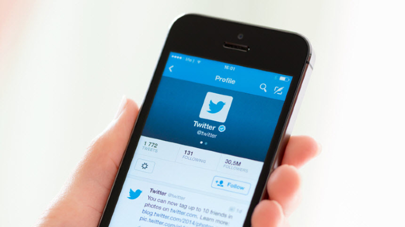 Disseminar notícias falsas por meio de redes sociais é crime. Para ajudar na identificação desses conteúdos, faz-se necessário o desenvolvimento de novas ferramentas, como a proposta por Paulo Roberto. (Foto: iStock)