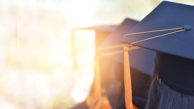 Graduandas relembram os melhores momentos de seus cursos e revelam planos para o futuro (Foto: Getty Images)