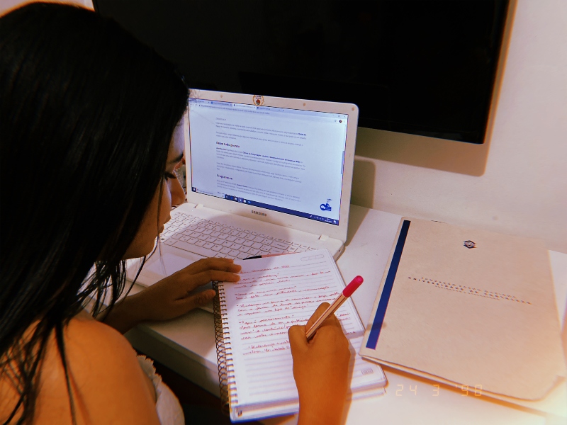 Natália Gonçalves, estudante do curso de Jornalismo da Universidade de Fortaleza (Foto: Arquivo pessoal)