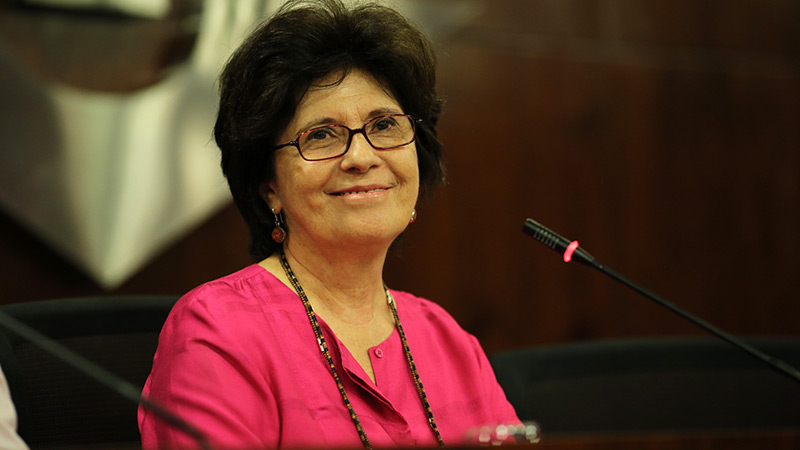 Neide Duarte comanda a palestra “Como Contar uma Boa História” no Mundo Unifor. (Foto: Ares Soares)