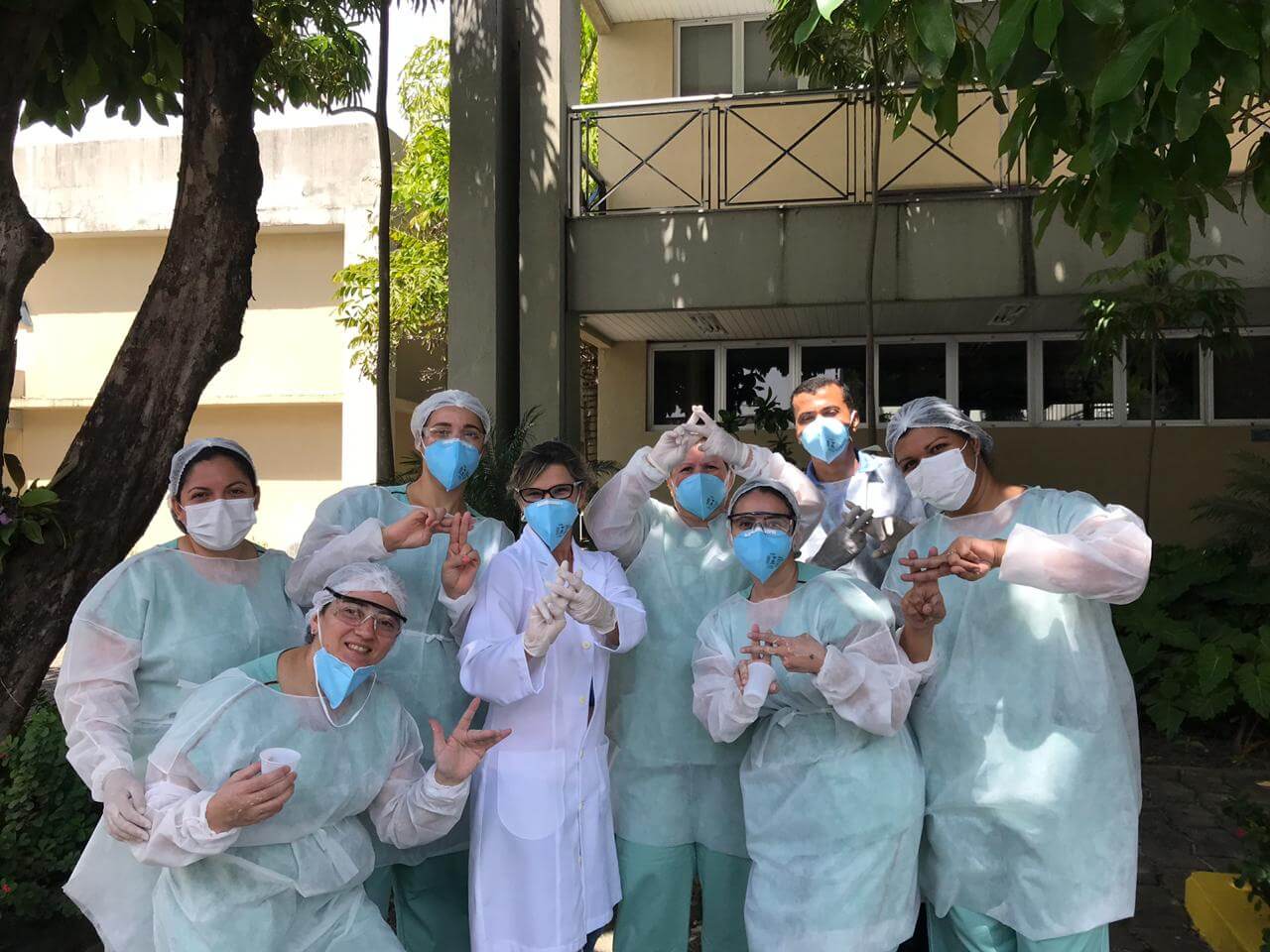 Equipe do NAMI, formada por médicos, enfermeiros e técnicos em enfermagem trabalham na campanha contra a Influenza H1N1 (Foto: Aline Veras)