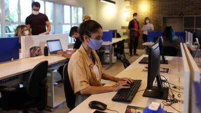 Os cursos EAD Unifor contam com corpo docente de excelência e infraestrutura com tecnologia de ponta (Foto: Ares Soares)