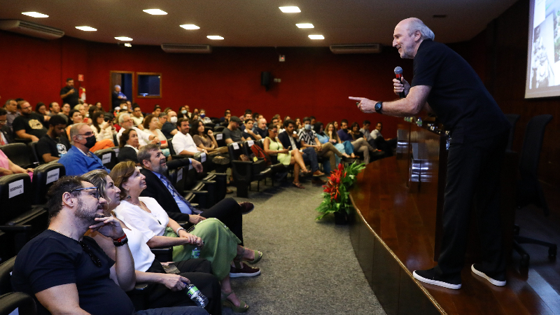 Visita Hans Donner e parceria em andamento, A Empresa