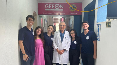 A LICIP, em parceria com o GEEON, também realiza ações nas salas de espera do ambulatório do NAMI, onde informam às pacientes sobre a importância da prevenção da doença (Foto: Arquivo pessoal)