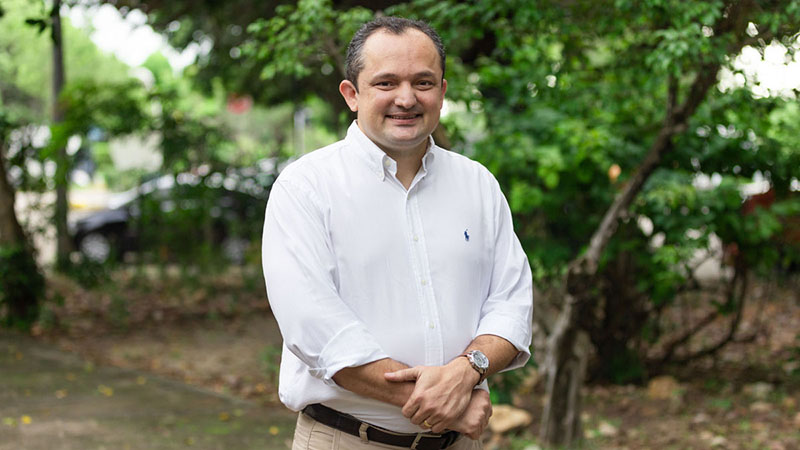 Allisson Martins é coordenador do curso de Ciências Econômicas da Universidade de Fortaleza. (Foto: Lucas Plutarcho)
