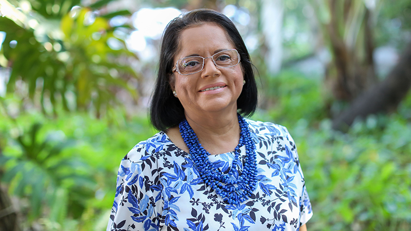 Professora Lúcia Barbosa, coordenadora do curso. Foto: Ares Soares.