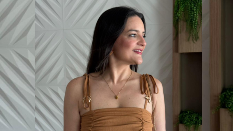 A designer Raquel Medeiros atua na construção de marcas e negócios e trabalha com uma própria metodologia (Foto: Arquivo Pessoal)