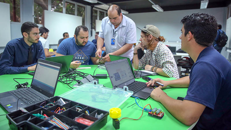 Atento às novas tecnologias? Conheça as mudanças neste curso conectado com o mercado e com nova matriz curricular que amplia possibilidades.