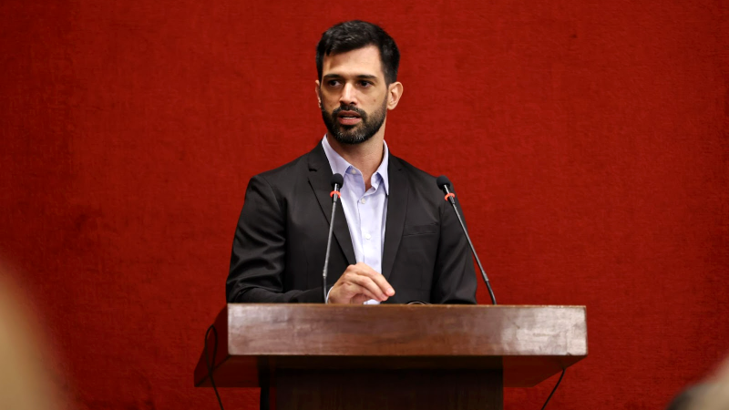 Mestre e doutor em Ciências Veterinárias, César mantém um constante compromisso com a pesquisa e o aprimoramento técnico-científico (Foto: Ares Soares)