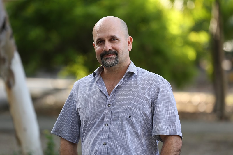 Glauber Filho, cineasta e professor dos cursos de Cinema e Audiovisual, Jornalismo e Publicidade e Propaganda da Universidade de Fortaleza. Foto: Ares Soares.