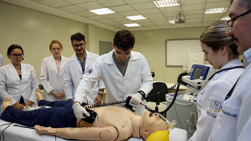 Implantada em 2006, graduação oferece diferencias como campo de prática hospitalar e corpo docente formado por mestres e doutores.  (Foto: Ares Soares)