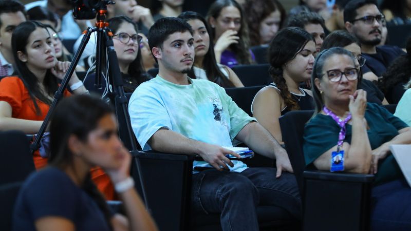 O Ciclo de Atualização junta profissionais da saúde para compartilhar conhecimentos, experiências e soluções (Foto: Vito Moura)