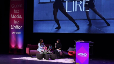 Lissa apresentou sua marca autoral no palco do MaxiModa 2026, realizado em 14 de agosto no Teatro RioMar Fortaleza (Foto: Ares Soares)