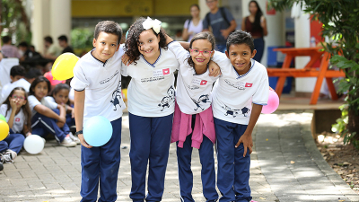 O desfile é voltado para os pais das crianças e funcionários da Escola (Foto: Ares Soares)