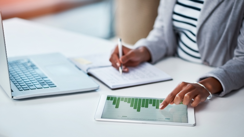 De acordo com dados do Conselho Federal de Contabilidade, as mulheres representam atualmente 44,3% dos profissionais registrados no país, um número em crescimento constante(Foto: Getty Images)