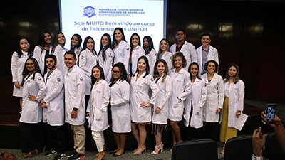 Cerimônia do Jaleco marca início das atividades práticas dos alunos de Fisioterapia (Foto: Ares Soares)