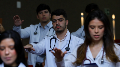 A tradicional solenidade celebra novos internos semestralmente (Foto: Duda Barroso)