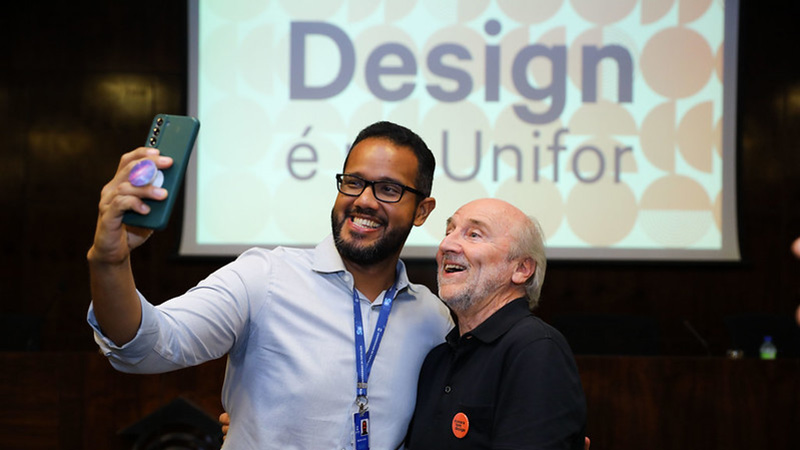Cerimônia de lançamento do curso de Design da Unifor, com a presença do designer Hans Donner