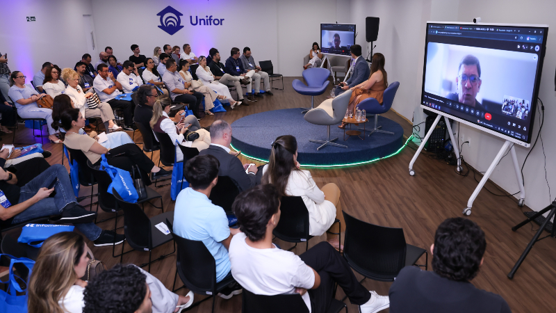 O encontro reuniu os convidados da InfoMarket, garantindo um ambiente exclusivo e direcionado para networking e troca de experiências entre os líderes do segmento (Foto: Ares Soares)