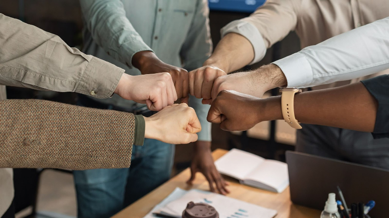 Os pesquisadores fizeram uma análise com 423 voluntários para coletar os resultados do artigo (Foto: Getty Images)