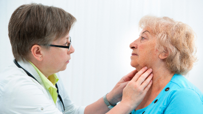 Cerca de 17 a 26% da população sofrem com a dor orofacial crônica (Ilustração: Getty Images)