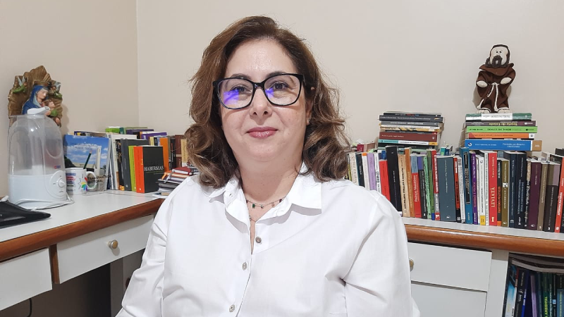 Egressa do PPGD, Jahyra Helena Pequeno dos Santos é professora efetiva do curso de Direito da Universidade Regional do Cariri (URCA)