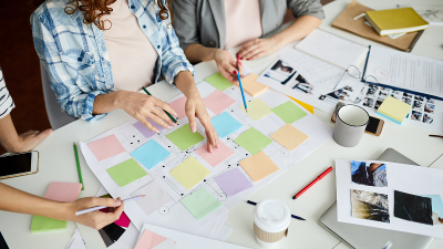 O objetivo do MBA é capacitar os alunos a identificar oportunidades de mercado, desenvolver metodologias inovadoras e promover uma cultura empreendedora (Foto: Getty Images)