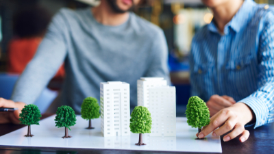 Voltado a arquitetos e engenheiros civis, curso alia teoria e prática em projetos adaptados ao semiárido, com foco em conforto ambiental, eficiência energética e uso racional dos recursos naturais (Foto: Getty Images)