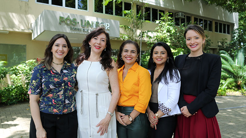 O grupo pertencente à Pós-Graduação em Direito Constitucional participou de seminários e palestras na Europa. Foto: Ares Soares.