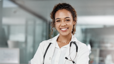 Dentre os temas abordados pelos cursos, estão as transformações promovidas pela telemedicina, inteligência artificial, personalização de tratamentos e gestão em saúde (Foto: Getty Images)