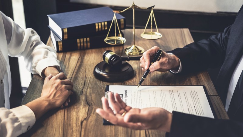Dissertação tem como intuito buscar soluções participativas para reduzir os custos diretos e indiretos com processos judiciais nas empresas (Foto: Getty Images)