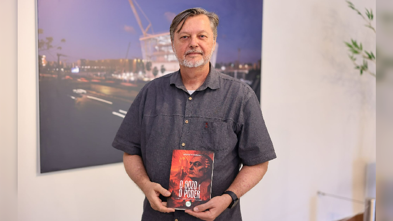 Leonardo Danziato atua como psicanalista desde 1987 e possui pós-doutorado pela Université Paris-Cité, da França (Foto: Ares Soares)