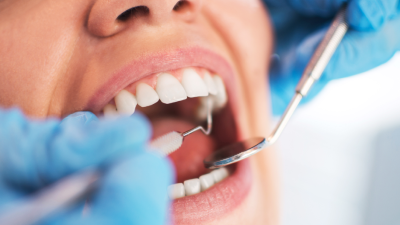 Cursos de pós-graduação são uma alternativa para os profissionais se manterem atualizados com as novas tendências da Odontologia (Foto: Getty Images)