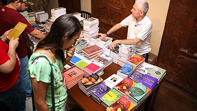 A Bienal do Livro irá apresentar durante os dez dias de programação atrações literárias e artísticas, englobando palestras, mesas redondas, conferências, oficinas, contações de histórias, lançamentos de livros e outros eventos literários (Foto: Ares Soares)