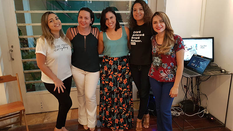 Equipe responsável do evento: Marília Coelho, Gabriella Purcaru, Ticiane Santiago, Marília Diniz e Mara Raquel Torres (Foto: Divulgação)