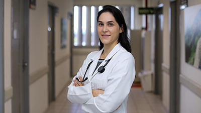 A coordenadora do Movimento Doe de Coração 2021, professora Janaína Ramalho, do curso de Medicina da Universidade de Fortaleza (Foto: Ares Soares)