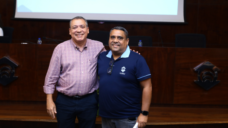 Tempo de Casa - Colaborador com 25 anos Unifor